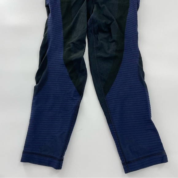 Women's Nike Zoned Sculpt Capri Leggings Two Tone Navy Blue - Picture 6 of 12